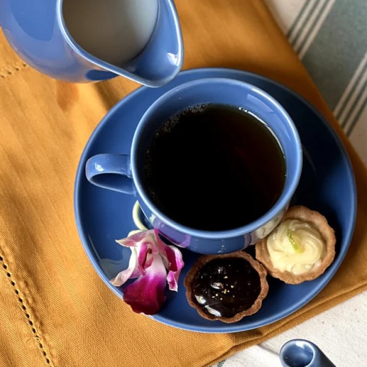 Blue Ocean 12 Pc Cup and Saucer Set